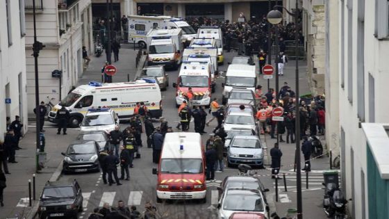 فرنسا: 12 قتيلاً في الهجوم على صحيفة شارلي ابيدو بينهم 4 من رسامي الكاريكتير