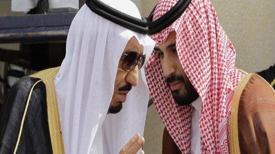 أمير سعودي: الأسرة الحاكمة ستنقلب على الملك وولي عهده