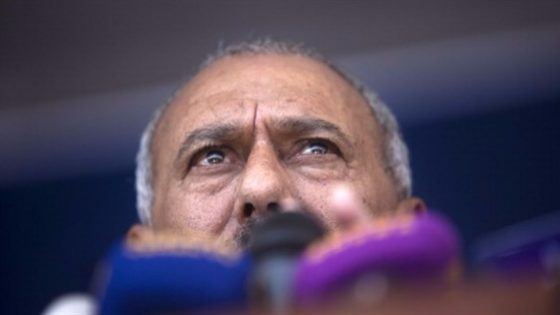 صالح يأمر إعلامه بفضح الحوثيين: "سأبيعهم للتحالف إذا لم يرضخوا"