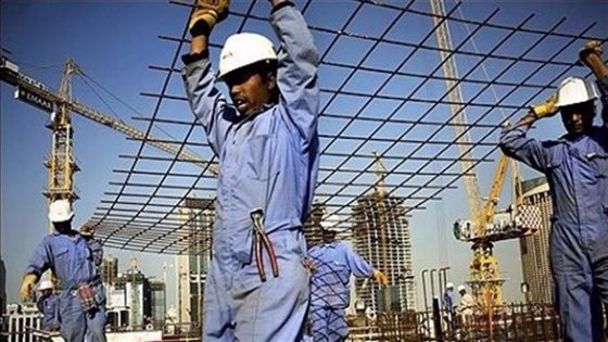 الفيدرالية العربية لحقوق الإنسان: العمالة الوافدة في قطر تتعرض لانتهاكات كبيرة