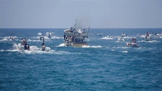 الاحتلال الإسرائيلي يحتجز سفينة "الحرية" لكسر الحصار على غزة