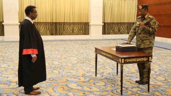 البرهان يؤدي اليمين الدستورية رئيسًا للمجلس السيادي السوداني