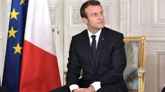الرئاسة الفرنسية تنفي أي نية لدى ماكرون للاستقالة