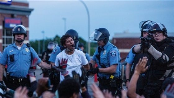 ديمقراطيو أمريكا يطالبون بإصلاح الشرطة