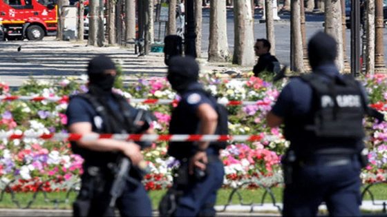باريس.. عملية صدم "إرهابية" قرب القصر الرئاسي
