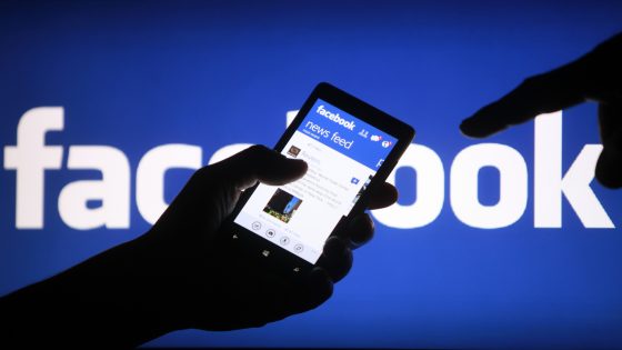 فيسبوك" تطلق تطبيقًا جديدًا يضمن "رقابة عائلية" لمحادثات الأطفال