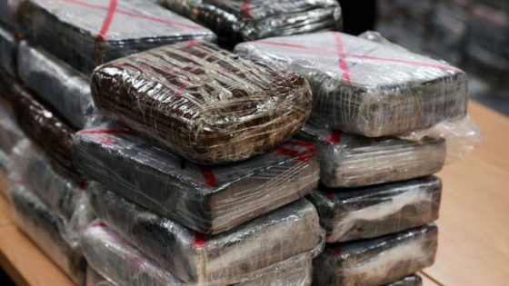 الدارالبيضاء.. الأمن يحجز 24 كيلو من المخدرات داخل محل لبيع "المسمن" بالحي المحمدي