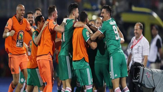 فوز بطولي يضع الجزائر في ثمن نهائي كأس أمم أفريقيا