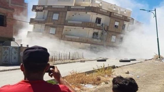 زلزال الجزائر : انهيار كلي لثلاثة منازل و تشققات بأخرى