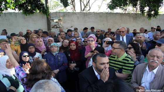 آباء وأمهات طلبة الطب يجتجون أمام كلية الطب والصيدلة وطب الأسنان بالدارالبيضاء