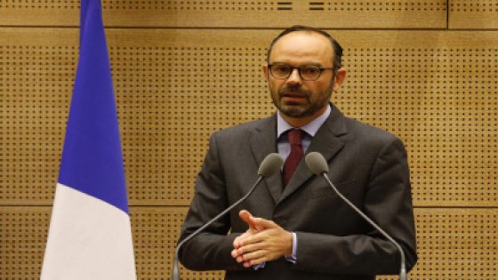 الحكومة الفرنسية: سنتخذ إجراءات أكثر تشددًا غدًا.. والحجر الكلي "غير مستبعد"