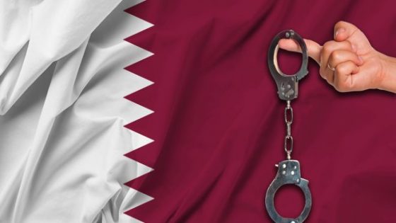 قطر اعتقلت وطردت عشرات العمال الأجانب بدعوى الإصابة بكورونا