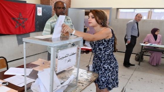 A Moroccan woman casts her vote in the local elections at a polling station in the centre of the Moroccan capital Rabat on September 4, 2015. Some 15 million Moroccans are heading to the polls for the local elections seen as a gauge of the popularity of the government of Abdelilah Benkirane a year ahead of a general election. AFP PHOTO / FADEL SENNA / AFP / FADEL SENNA