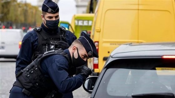 فرنسا تكثف عمليات التفتيش بسبب “الوضع الوبائي الحرج”