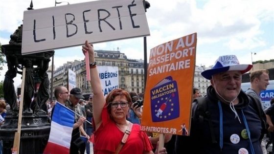 مظاهرات حاشدة في فرنسا ضد “قواعد كورونا” الجديدة