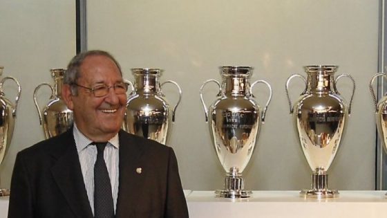 وفاة فرانسيسكو خينتو أسطورة ريال مدريد عن عمر ناهز 88 عاماً