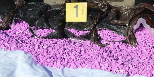 إجهاض عملية للتهريب 25 ألف قرص “إكستازي” في شاحنة قادمة من إسبانيا