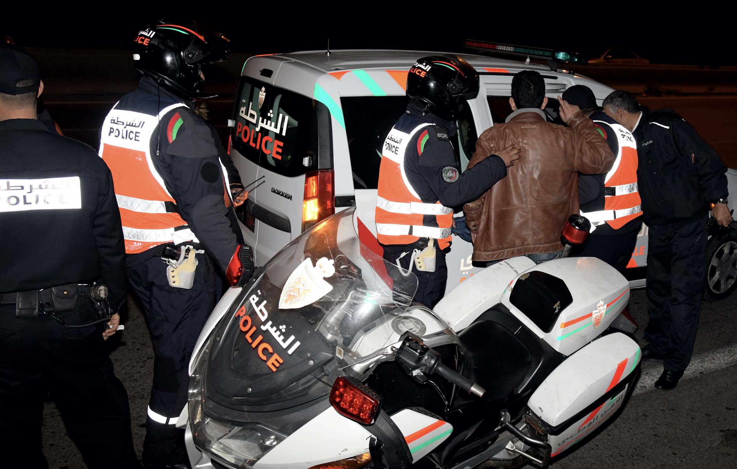 السرقة تحت التهديد تورط ثلاثة أشخاص بالدارالبيضاء