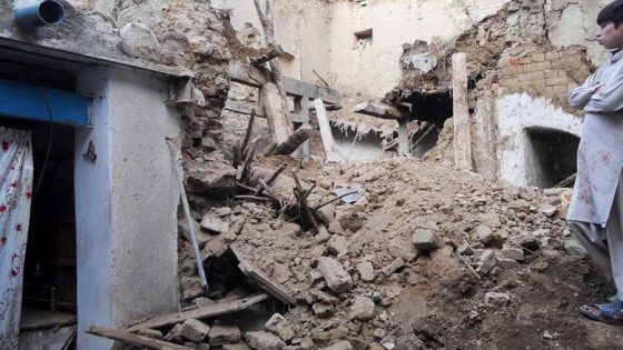ارتفاع ضحايا زلزال أفغانستان إلى نحو 1000 قتيل