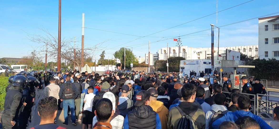 نقابة التعليم العالي ترفض “انتهاك حرمة الجامعة”