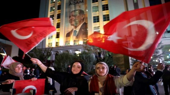 بعد فرز 99% من الأصوات.. أردوغان وأوغلو يستعدان لجولة ثانية لحسم الرئاسة
