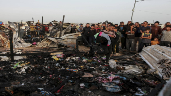قصف إسرائيلي جديد يُوقع العديد من القتلى على مخيّم للنازحين في رفح