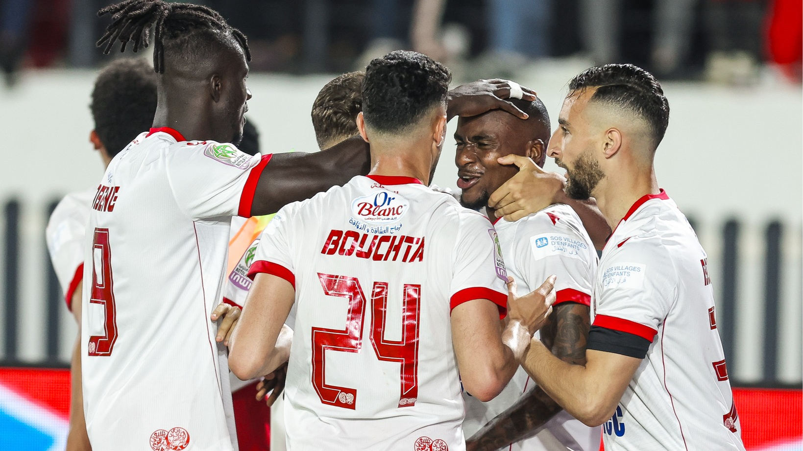 الوداد يفوز بالكلاسيكو ويشعل المنافسة على المركز الثاني في الدوري المغربي