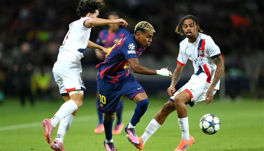 رسميًا: باريس سان جيرمان يحسم موقفه من التعاقد مع لامين يامال نجم برشلونة