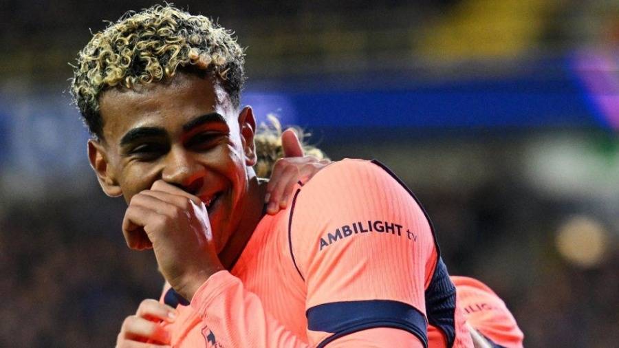 سحر لامين يامال ينقذ برشلونة: تعادل مثير 3-3 أمام كلوب بروج في دوري أبطال أوروبا