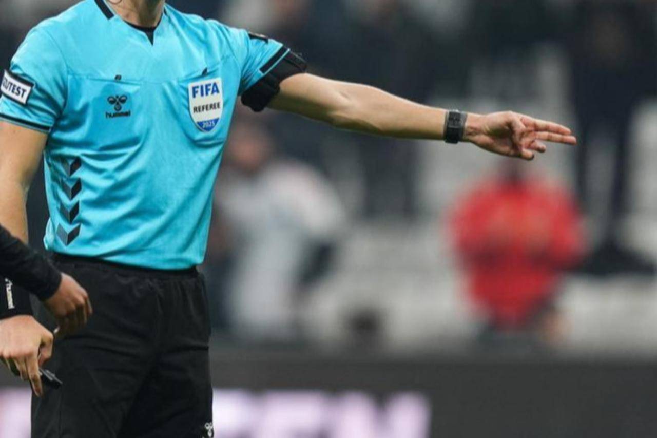 فضيحة مراهنات تهز تركيا: اعتقال حكام ورؤساء أندية بتهمة فساد كرة القدم