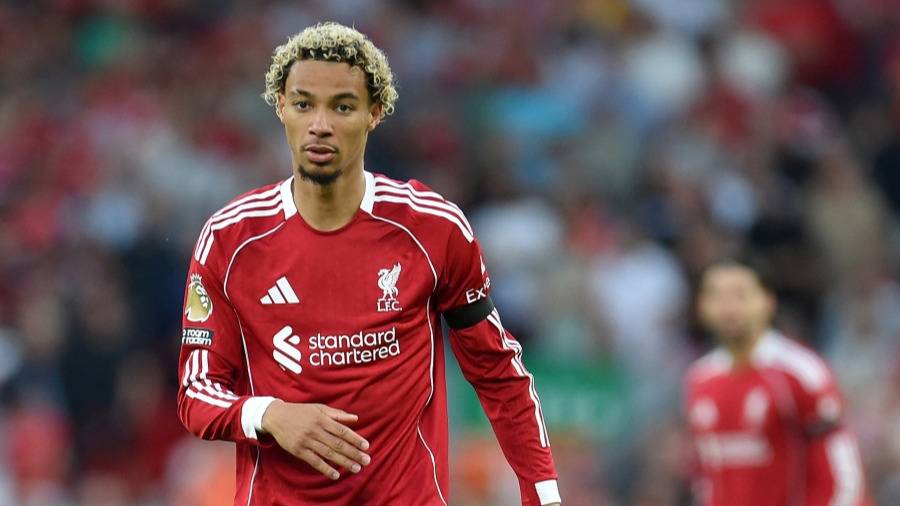 هوغو إيكتيكي يختار هالاند قدوته: قصة الصعود والتحديات في ليفربول