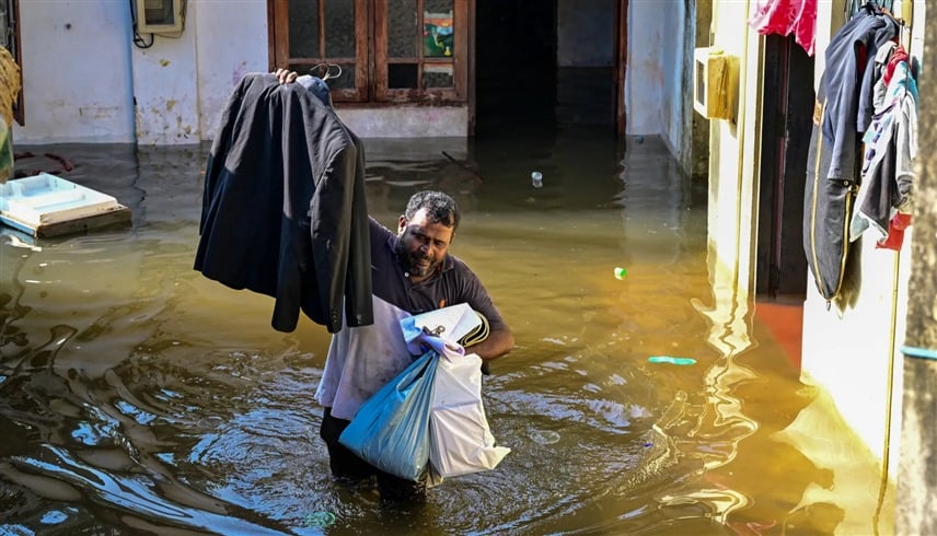 سريلانكا تواجه كارثة إنسانية: استكشاف تداعيات الإعصار المدمر وجهود الإغاثة