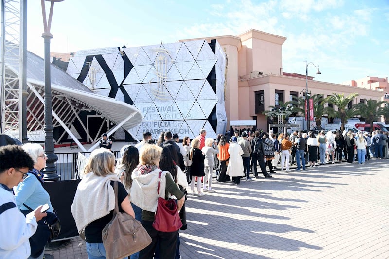 أضواء على طنجة التسعينيات: فيلم الدباغ الوثائقي ‘بعيون مغربية’ يفتتح آفاقاً جديدة في مهرجان مراكش