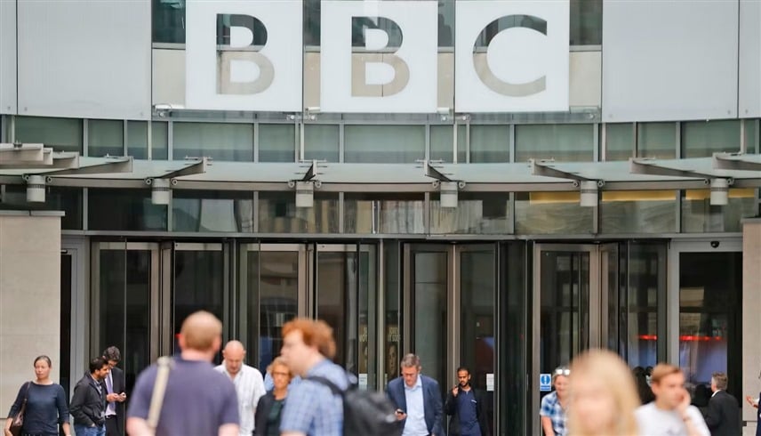 تصعيد إعلامي: تداعيات تهديد جورجيا بمقاضاة بي بي سي بعد تقرير المتظاهرين