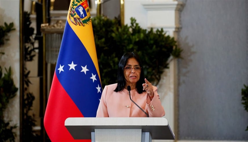 تحول مفاجئ في كاراكاس: الجيش الفنزويلي يعترف بديلسي رودريغيز رئيسة بالوكالة