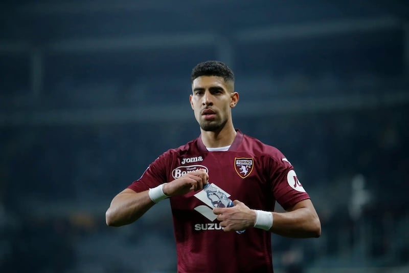 آدم ماسينا وتورينو: نهاية وشيكة وتحليل معمق لمستقبل المدافع المغربي