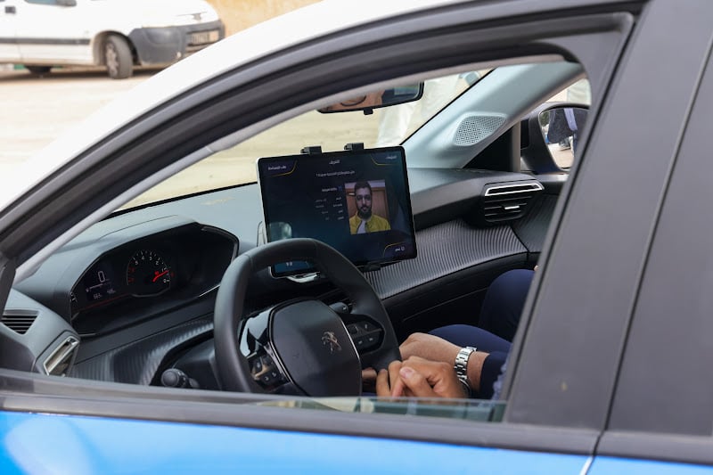 تحول جذري: آفاق ومستقبل تطوير امتحان رخصة السياقة بالمغرب وفصل النظري عن التطبيقي