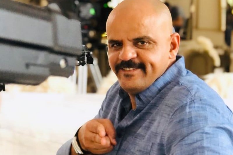 جواد العلمي يتألق في مسلسل حكايات شامة: إحياء التراث برؤية فنية معاصرة