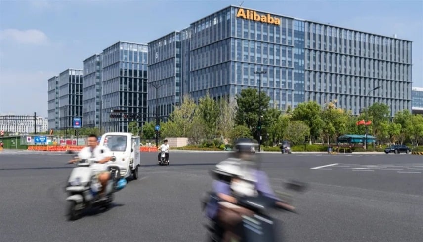 السباق المحتدم: تحليل شامل لـ مستقبل تفوق الصين على أمريكا في الذكاء الاصطناعي