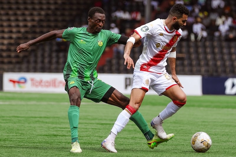 القمة الكروية الأفريقية: صراع الوداد وأولمبيك آسفي على صدارة مجموعات كأس الكاف