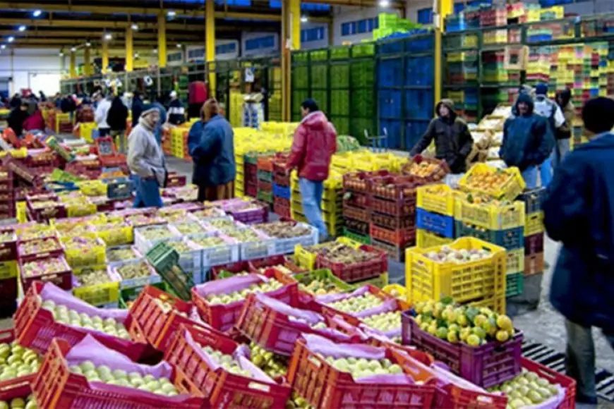 اتهامات بالتواطؤ والهيمنة غير القانونية على أسواق الجملة للخضر والفواكه بسيدي سليمان