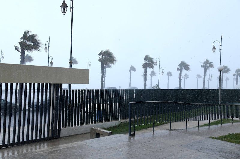 توقعات الأرصاد الجوية بالمغرب ليوم الاثنين: أجواء باردة وأمطار رعدية متوقعة في عدة مناطق