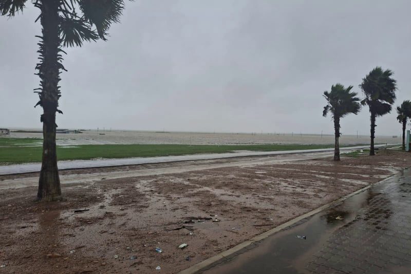 توقعات جوية بالمغرب: انخفاض الحرارة وزخات مطرية ورياح قوية خلال الأيام المقبلة