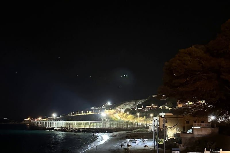 سلطات سبتة المحتلة تكتشف نفقاً تقنياً متطوراً لتهريب المخدرات