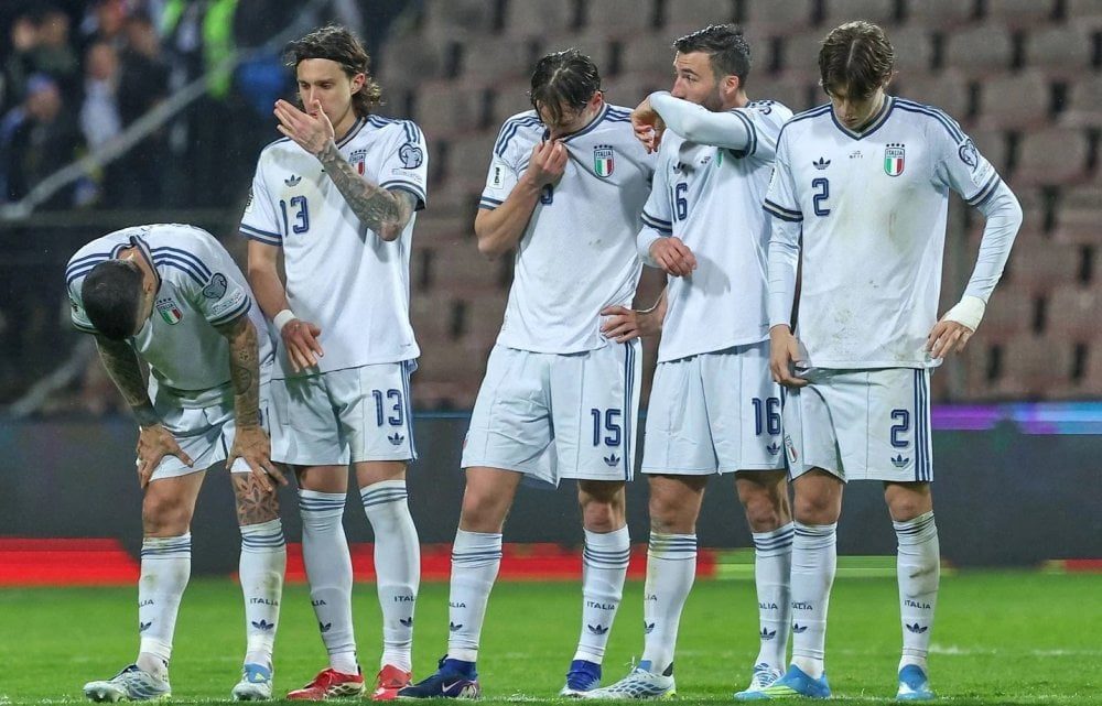 إيطاليا تخرج من تصفيات كأس العالم 2026 وتغيب عن المونديال للمرة الثانية على التوالي