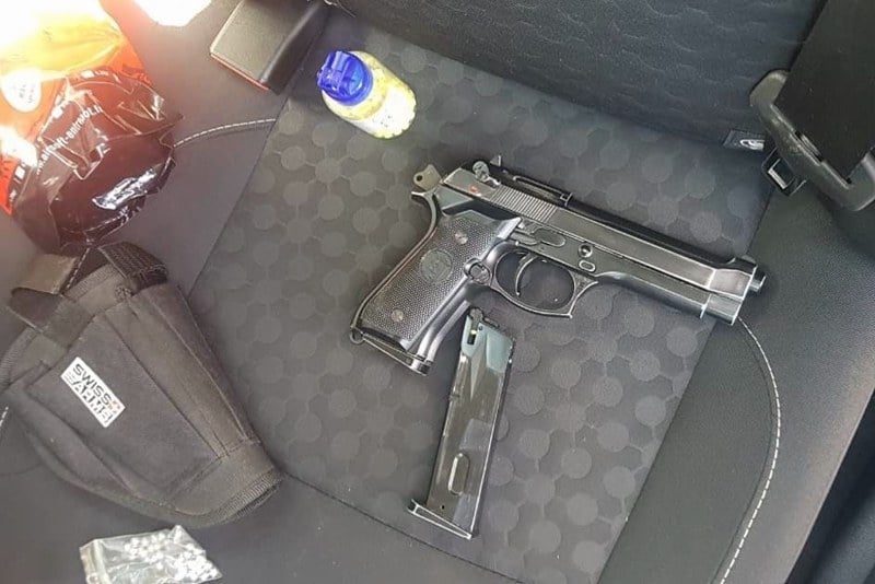 عثور على سلاح ناري بشاطئ سيدي رحال الشاطئ يستدعي تحركاً أمنياً واسعاً