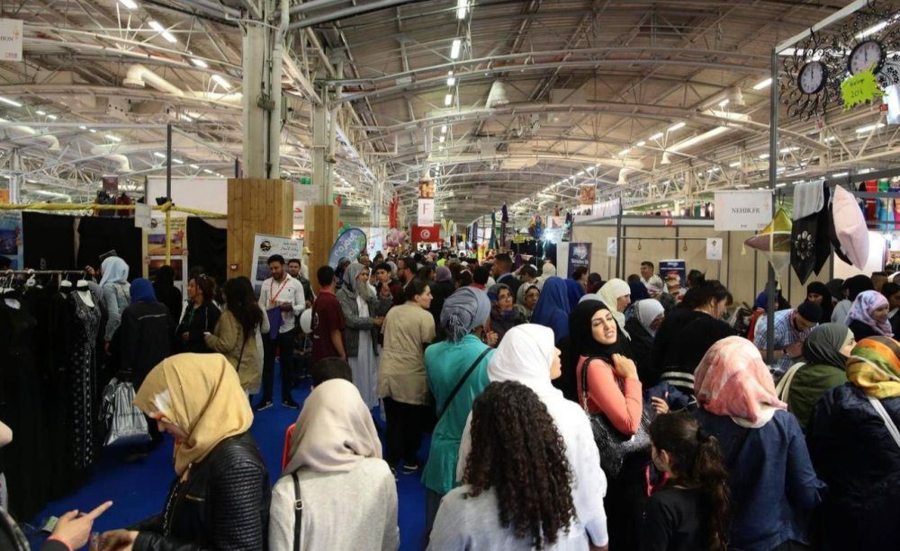 العدالة الفرنسية تسمح بعقد اللقاء السنوي للمسلمين بعد تهديده بالمنع