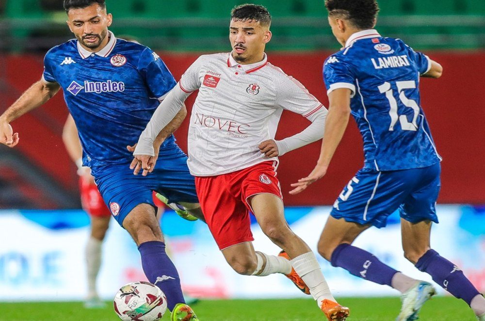 الدوري المغربي: الوداد يتعثر في أولى مبارياته مع كارترون، أولمبيك خريبكة يتغلب على اليوسفية