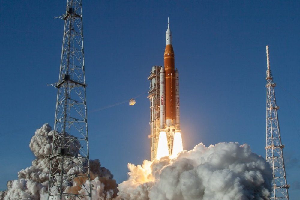 بعثة أرتميس 2: رواد فضاء أمريكيون وكندي يستعدون للتحليق حول القمر