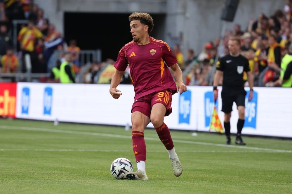 سوق الانتقالات: نيل العيناوي يفكر في الرحيل عن نادي روما الإيطالي